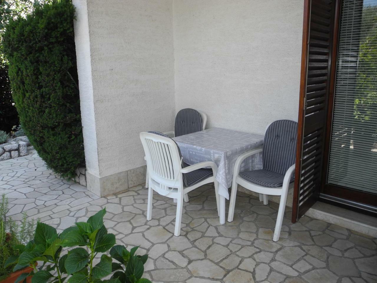 Apartments Boti Dramalj Exterior photo